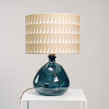 Llwythwch y ddelwedd i wyliwr yr Oriel, Lamp Gwydr Glas Bach Wedi'i Ail-gylchu - efo unrhyw lampshêd Crawia, Heli neu retro